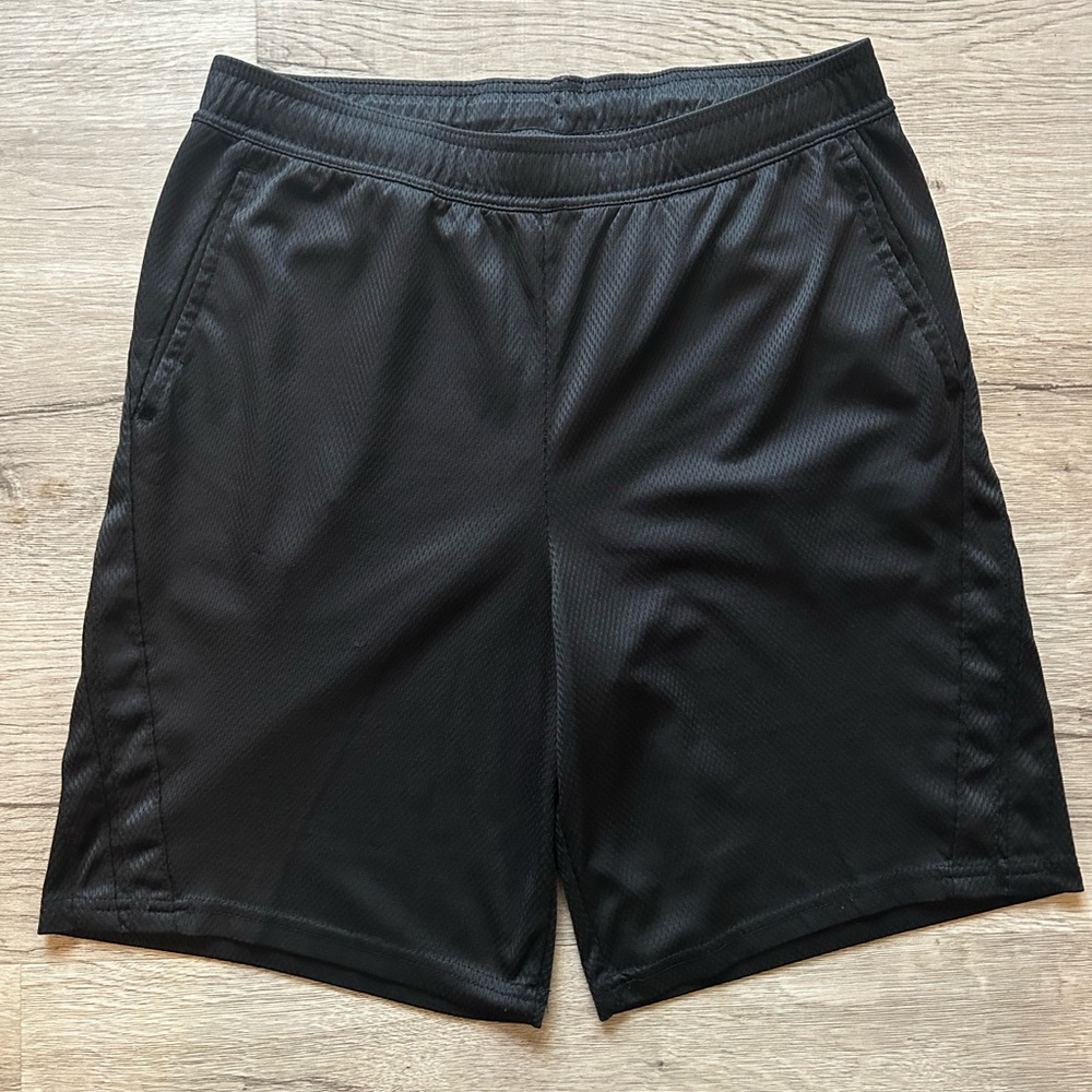 All In Motion Black and Gray Medium Athletic shorts (2 pack)